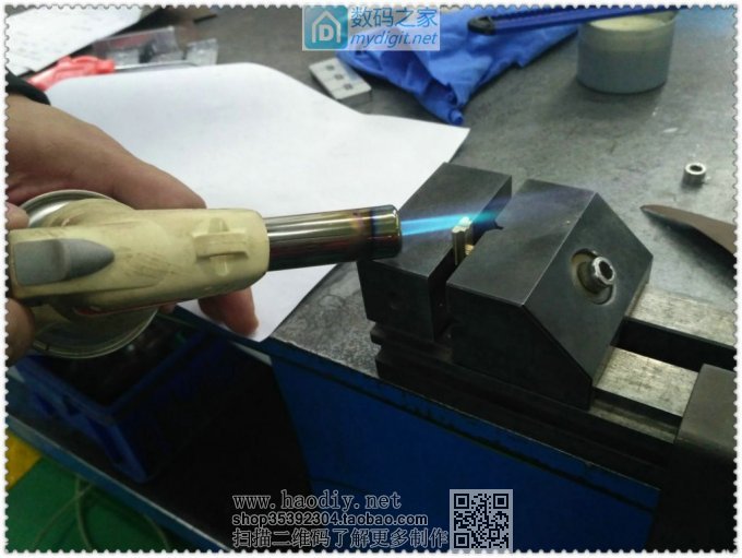 利用TP4056锂电板制作18650充电器完美终结版!!