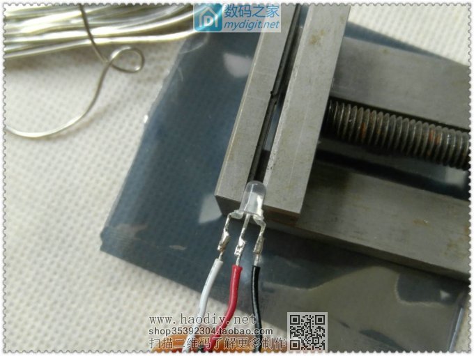 利用TP4056锂电板制作18650充电器完美终结版!!