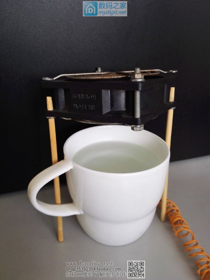 天气热了,杯中水冷得太慢,怎么办?我有凉茶神器 天气热了,杯中水冷得太慢,怎么办?我有凉茶神器