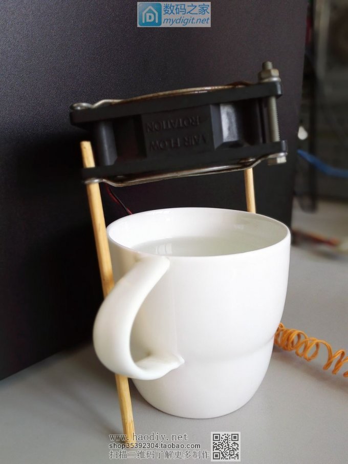 天气热了,杯中水冷得太慢,怎么办?我有凉茶神器 天气热了,杯中水冷得太慢,怎么办?我有凉茶神器