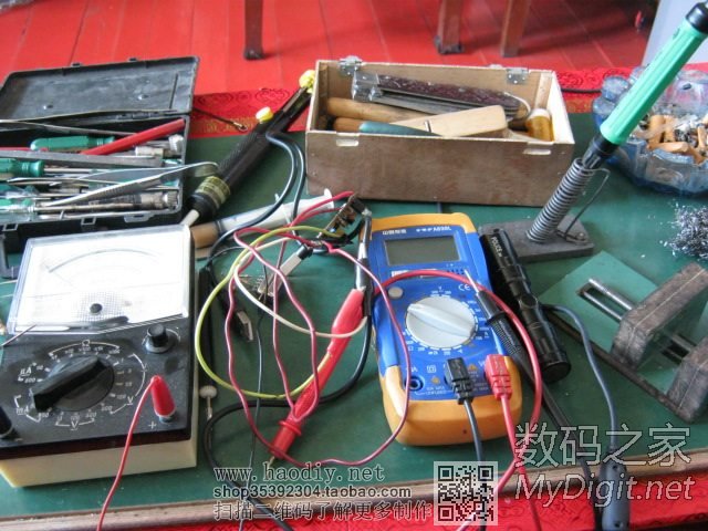 戴尔X1笔记本电池成功换芯解锁 (原程序+读写器电路图) 戴尔X1笔记本电池成功换芯解锁 (原程序+读写器电路图)