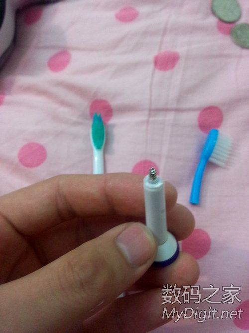 有飞利浦电动牙刷的进来!以后不用买原装刷头了! 有飞利浦电动牙刷的进来!以后不用买原装刷头了!