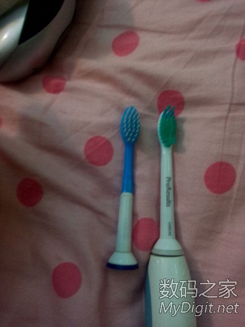 有飞利浦电动牙刷的进来!以后不用买原装刷头了! 有飞利浦电动牙刷的进来!以后不用买原装刷头了!