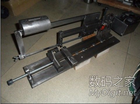 请输入描述 自制小型电动钢板锯!