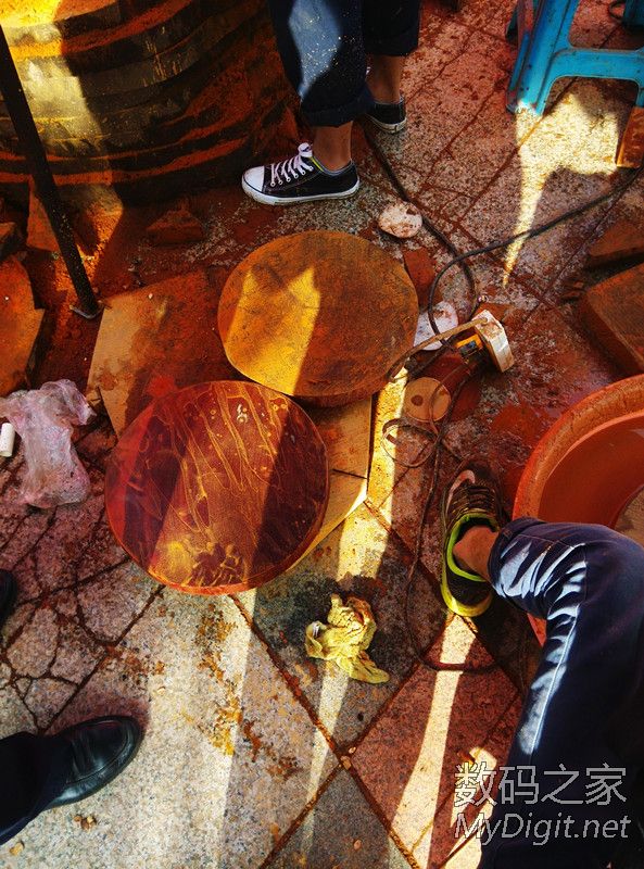 江湖佬之现场制作越南红铁木砧板 江湖佬之现场制作越南红铁木砧板