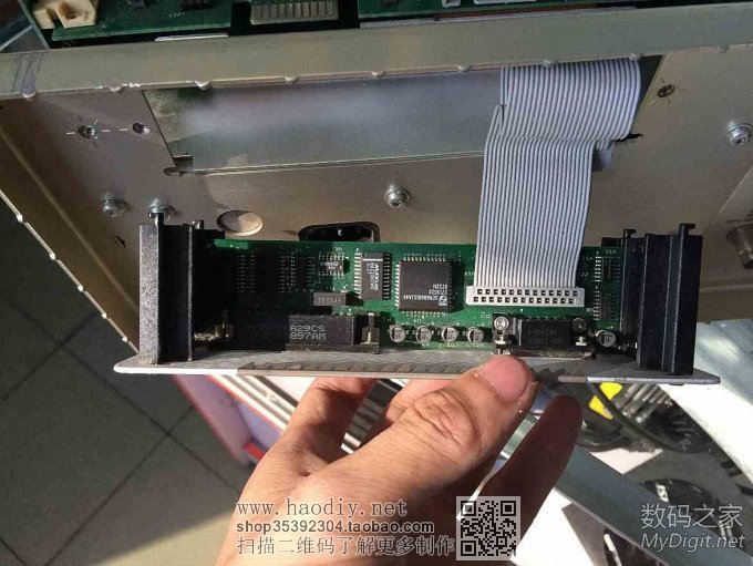 泰克数字示波器内置彩色CRT更换液晶屏图解(Tektronix TDS754C) 泰克数字示波器内置彩色CRT更换液晶屏图解(Tektronix TDS754C)