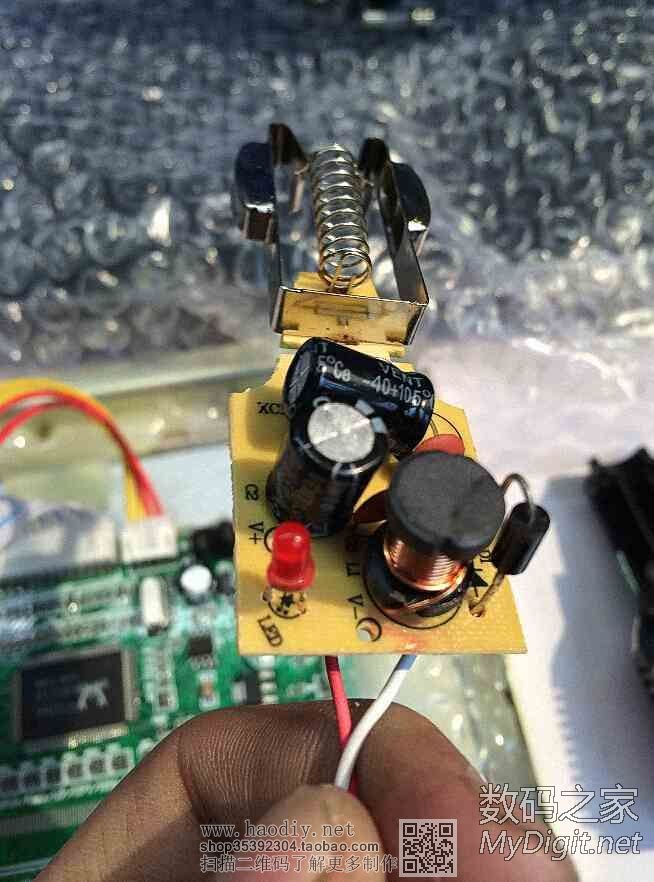 泰克数字示波器内置彩色CRT更换液晶屏图解(Tektronix TDS754C)