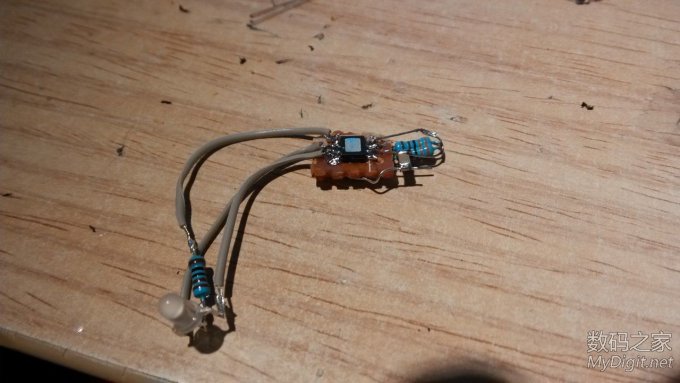 请输入描述 DIY充电器,粗了大事。。。