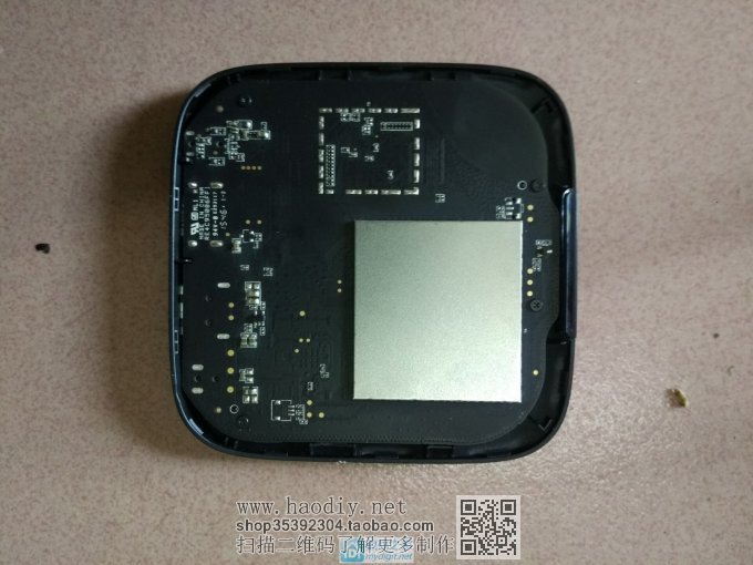 我来给小米盒子3s升级内存 我来给小米盒子3s升级内存