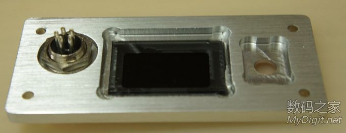 请输入描述 OLED数显白光T12焊台完工了!!!……………………