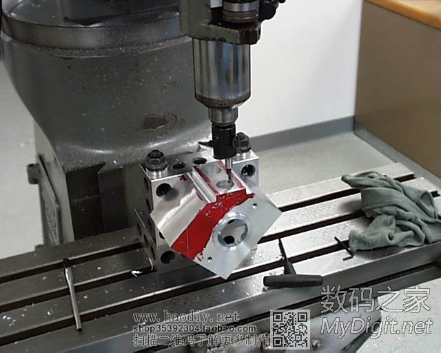 牛B    水冷V4汽油引擎制作过程         (转帖) 牛B    水冷V4汽油引擎制作过程&#