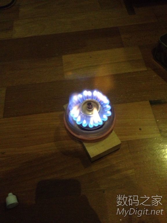 新作出炉。。。。。。。。。。。。。。。。。。DIY酒精煮茶炉