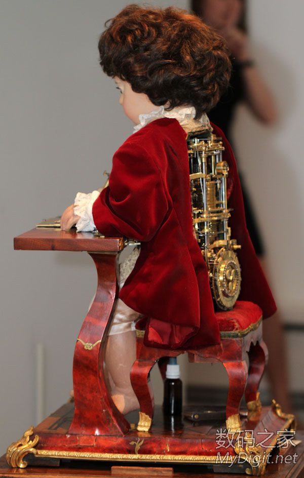 240年前的机器人(书写者)现在还运转良好,神了 240年前的机器人(书写者)现在还运转良好,神了