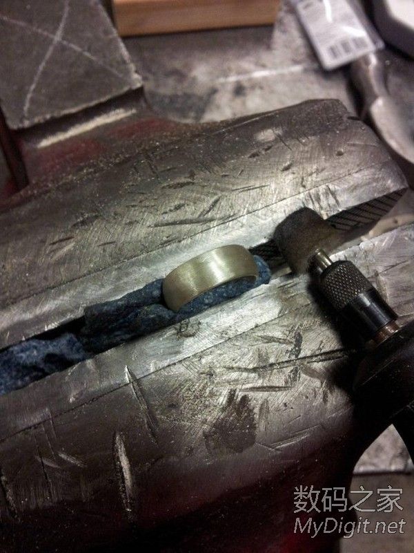 DIY 硬币戒指 DIY 硬币戒指