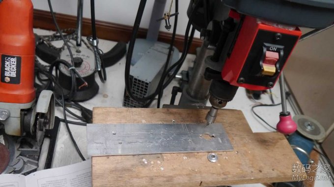 老婆喜欢的制作系列之七~铝合金刀架~奖励多多 老婆喜欢的制作系列之七~铝合金刀架~奖励多多