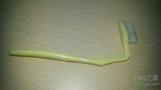 巧改牙刷---用处大! 巧改牙刷---用处大!