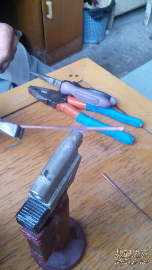 铜棒磨成勺 铜棒磨成勺