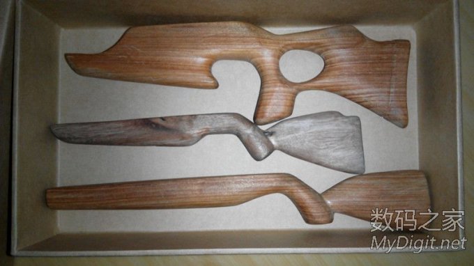 请输入描述 接着发几款枪托!亮瞎你们的眼睛可不要喷我啊!呵呵!