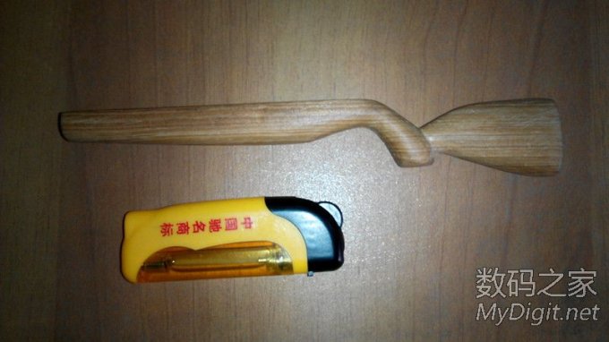 请输入描述 接着发几款枪托!亮瞎你们的眼睛可不要喷我啊!呵呵!