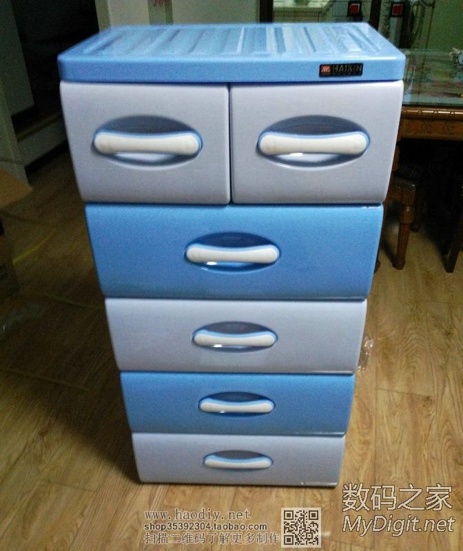 『MM 老公DIY』看看老公给宝宝们新买的小柜子。 『MM 老公DIY』看看老公给宝宝们新买的小柜子。