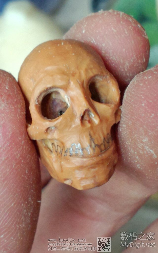 初试核雕--写实头骨 初试核雕--写实头骨