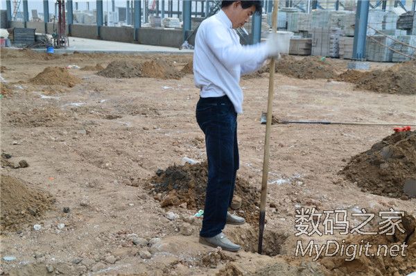 传说中的神器“洛阳铲” 传说中的神器“洛阳铲”