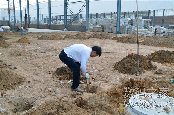 传说中的神器“洛阳铲” 传说中的神器“洛阳铲”