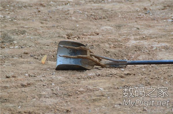 传说中的神器“洛阳铲” 传说中的神器“洛阳铲”