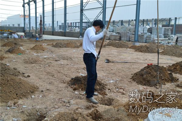 传说中的神器“洛阳铲” 传说中的神器“洛阳铲”