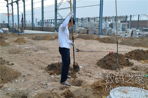 传说中的神器“洛阳铲” 传说中的神器“洛阳铲”