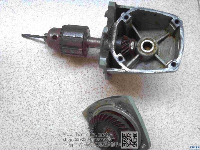 【参赛】利用旧角磨机改装手摇钻