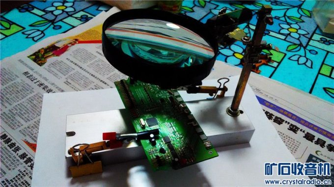 【参赛】帮朋友DIY个放大镜观看台架!