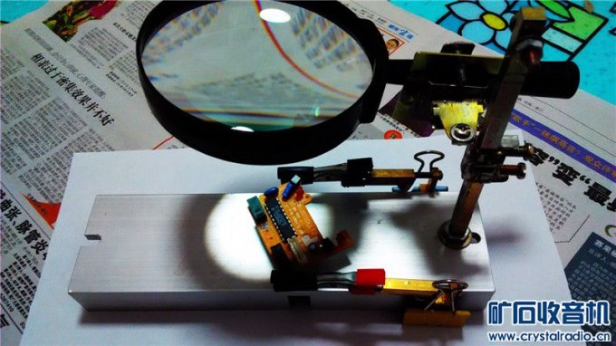 【参赛】帮朋友DIY个放大镜观看台架!