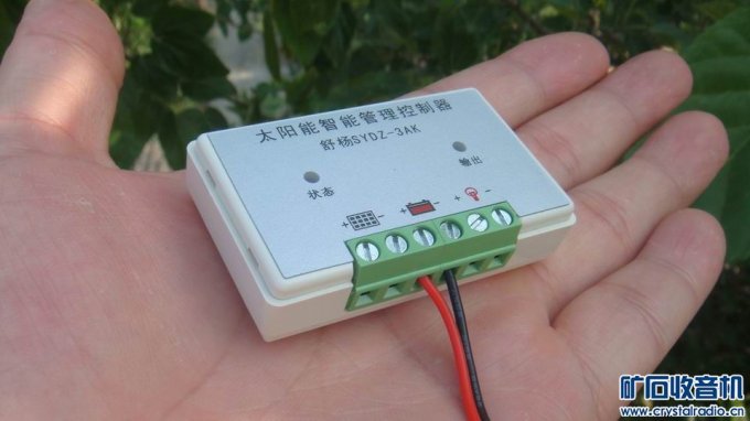 只有火柴盒大小的----超低功耗太阳能控制器