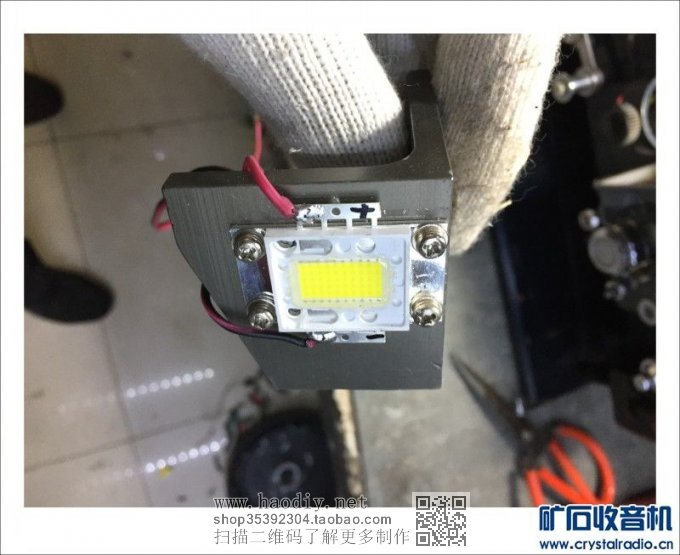 看830阅兵受启发,用最新技术魔改老式的长江F-16毫米电影机的光