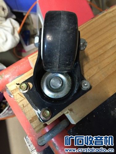 拆了堂屋盖猪圈,我用松下贴片机的安全围栏,做了辆载重平推车。