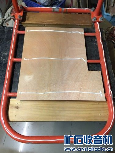 拆了堂屋盖猪圈,我用松下贴片机的安全围栏,做了辆载重平推车。