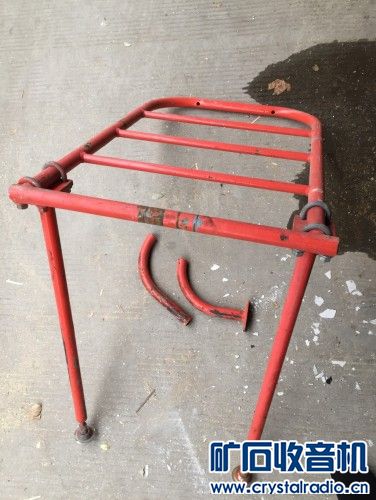 拆了堂屋盖猪圈,我用松下贴片机的安全围栏,做了辆载重平推车。