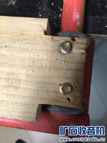 拆了堂屋盖猪圈,我用松下贴片机的安全围栏,做了辆载重平推车。