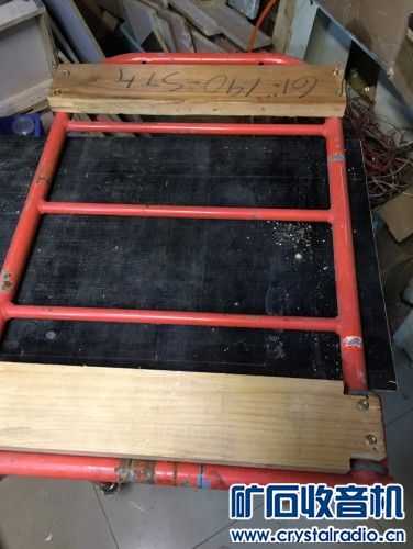 拆了堂屋盖猪圈,我用松下贴片机的安全围栏,做了辆载重平推车。