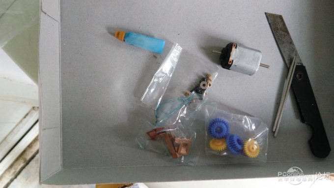 点击查看原图 超星模王双头中置马达四驱赛车(80 90后的回忆)	      						超