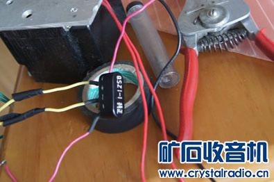 ★★★终于搞到完整的1960式机载收讯机,但是电路不知道怎么弄。