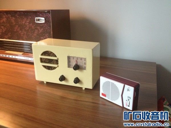 复古电池式再生三灯机完成