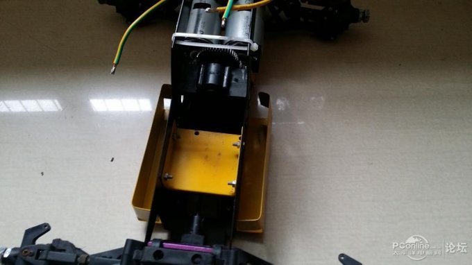 点击查看原图 攒个啥都能发帖吗,我来发个DIY遥控车的……