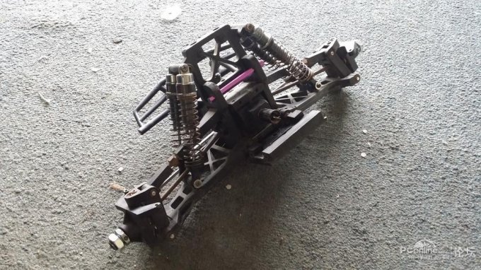 点击查看原图 攒个啥都能发帖吗,我来发个DIY遥控车的……