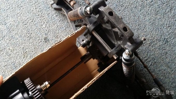 点击查看原图 攒个啥都能发帖吗,我来发个DIY遥控车的……