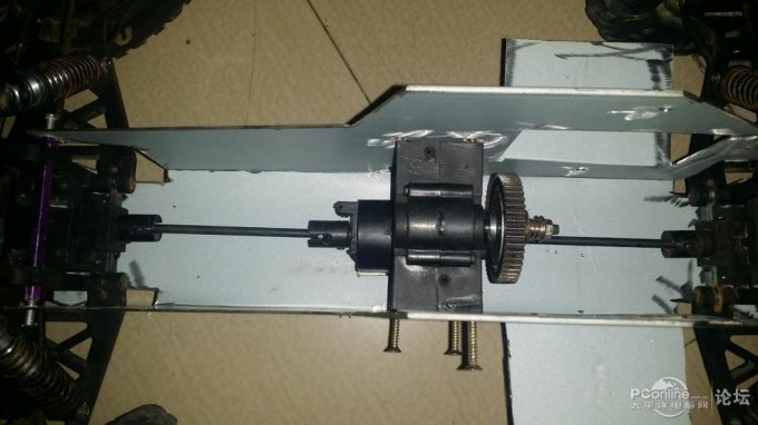 点击查看原图 攒个啥都能发帖吗,我来发个DIY遥控车的……