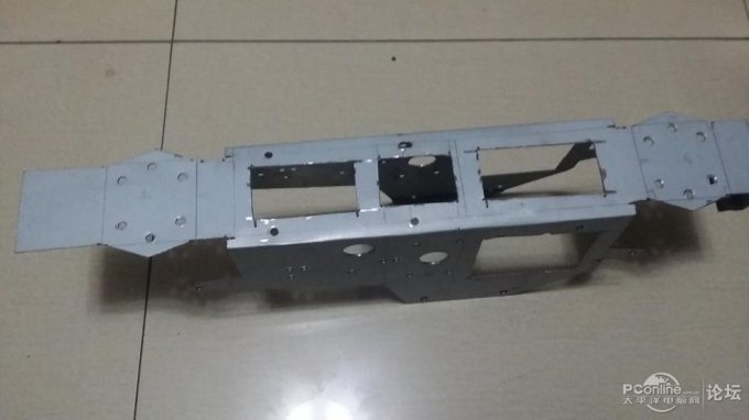 点击查看原图 攒个啥都能发帖吗,我来发个DIY遥控车的……