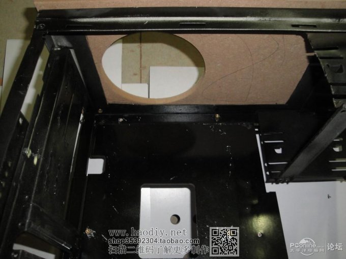 点击查看原图 辰小桀给力折腾 机箱MOD——黑色恶魔变身白色天使 废铁架电脑机