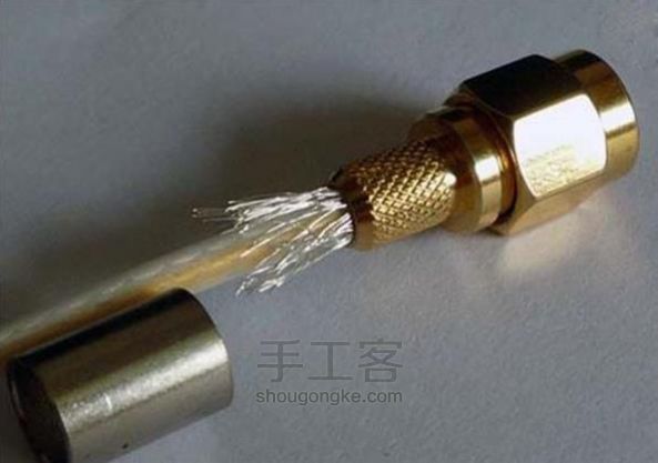 无线信号增益较高的定向天线 双菱天线的做法【转译】